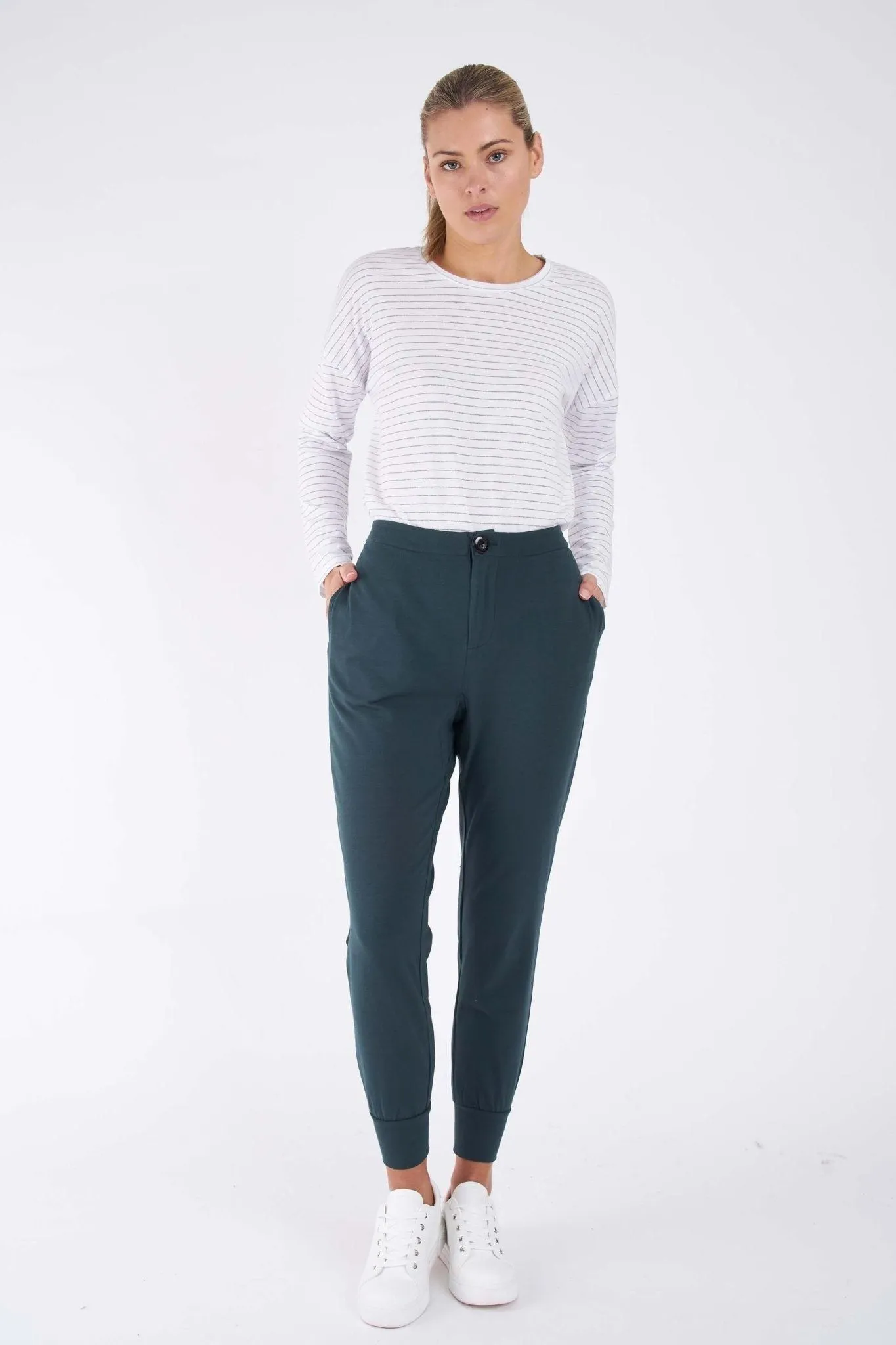 Betty Basics Mona Pant in Thyme