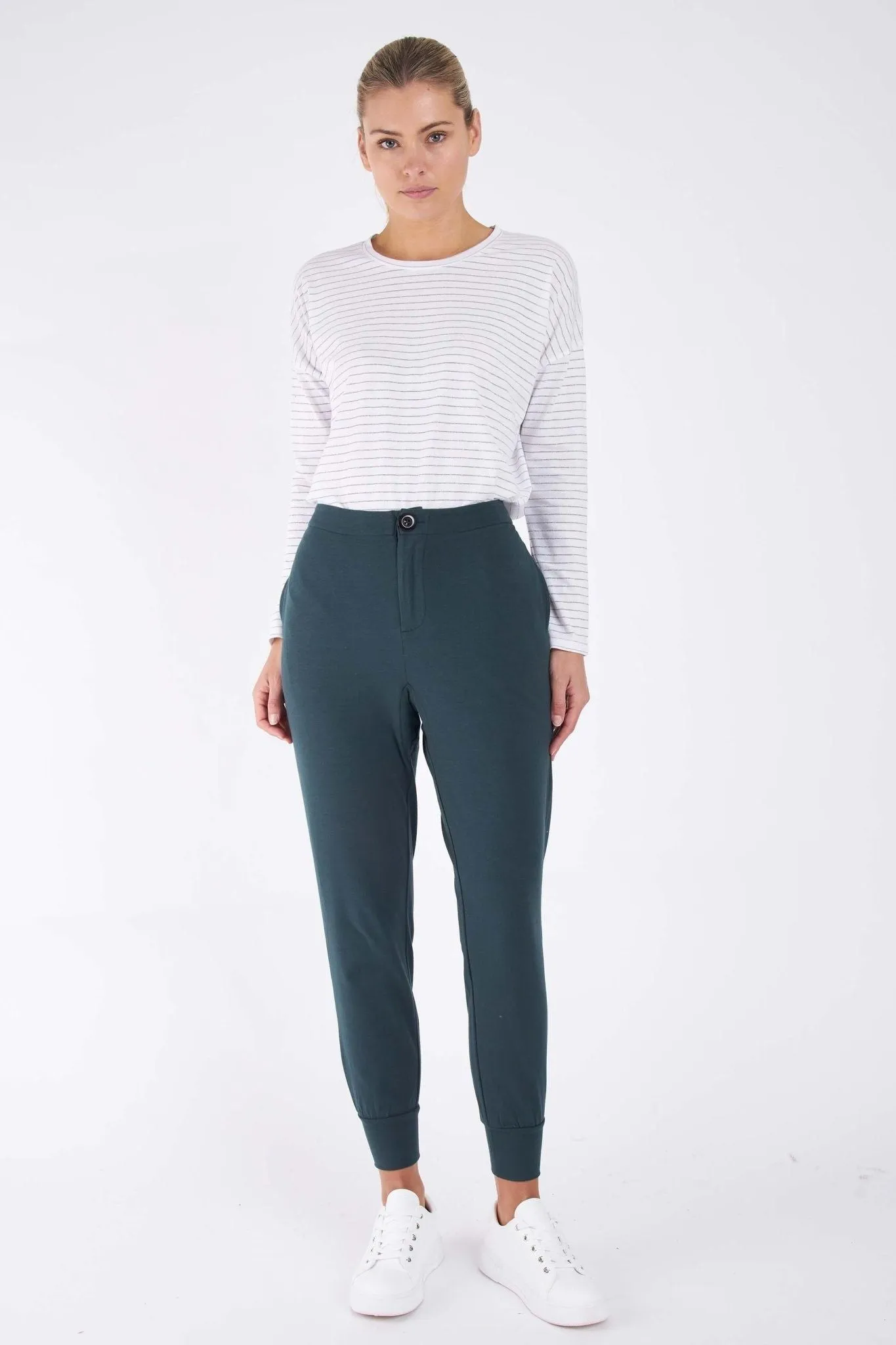 Betty Basics Mona Pant in Thyme