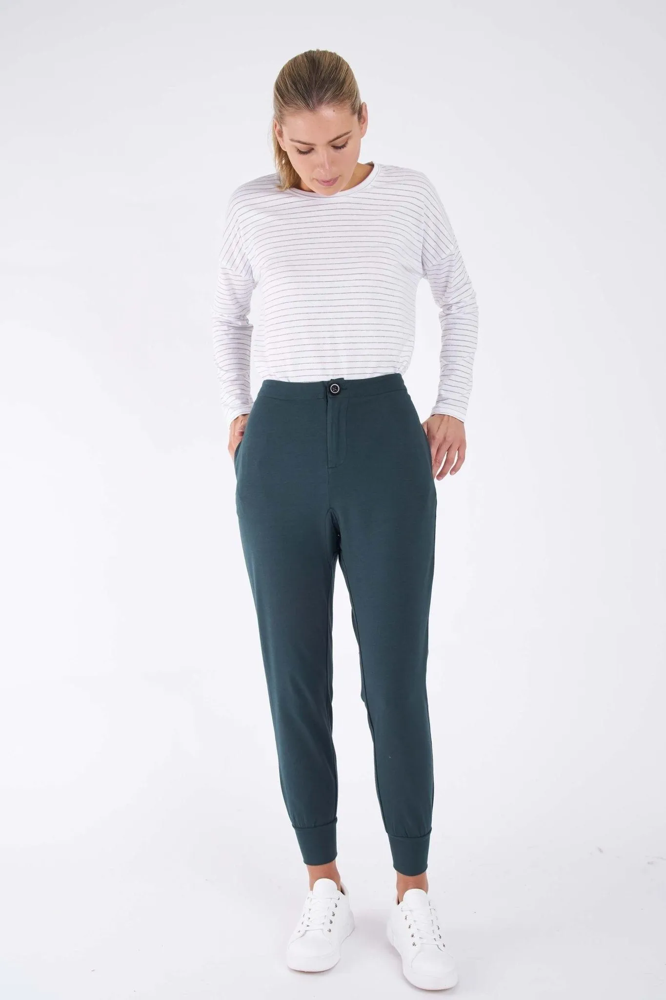 Betty Basics Mona Pant in Thyme