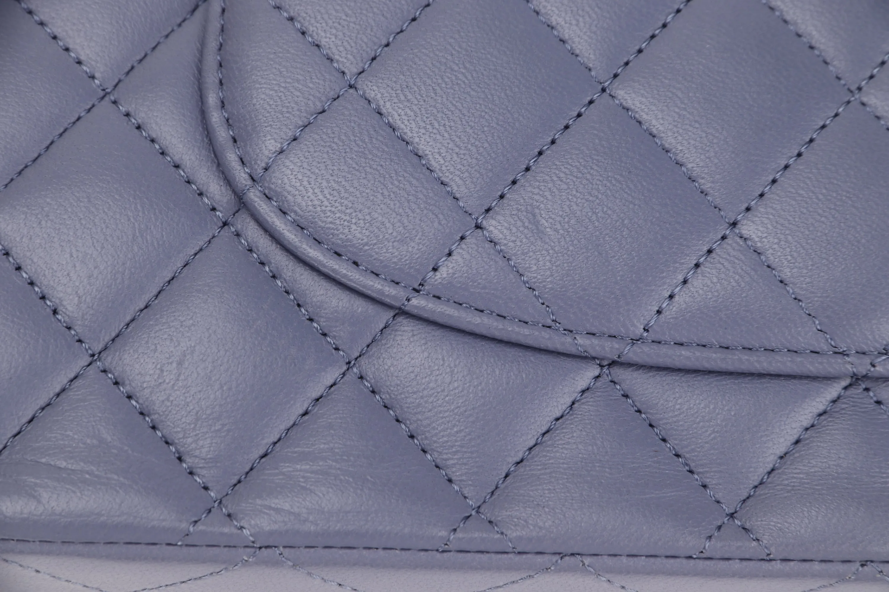 CHANEL CLASSIC FLAP (1583xxxx) MEDIUM LILAC LAMBSKIN SILVER HARDWARE, WITH CARD, DUST COVER & BOX