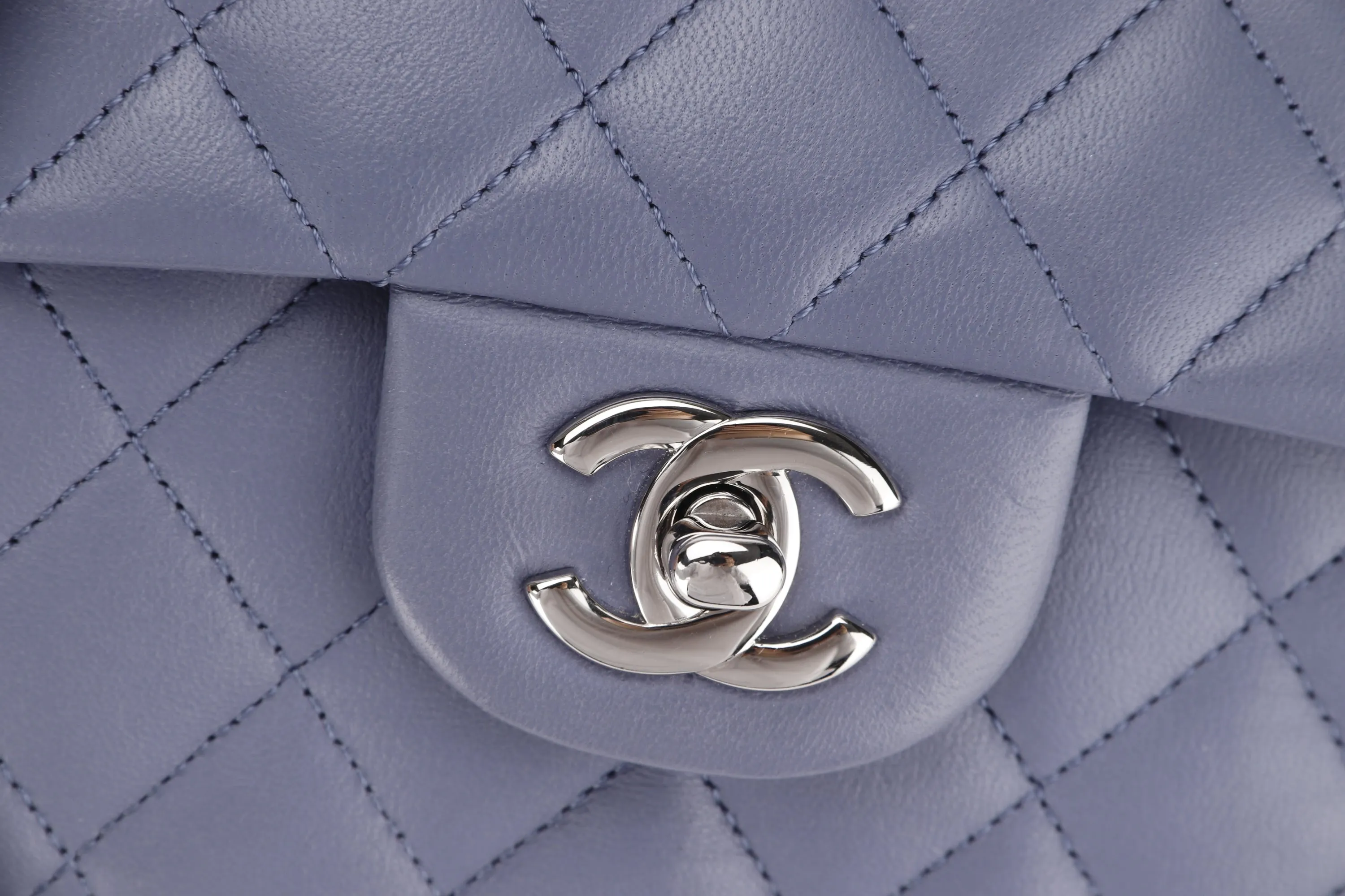 CHANEL CLASSIC FLAP (1583xxxx) MEDIUM LILAC LAMBSKIN SILVER HARDWARE, WITH CARD, DUST COVER & BOX