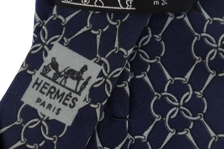 HERMES DARK BLUE CHAIN LOCK PRINTS SILK TIE