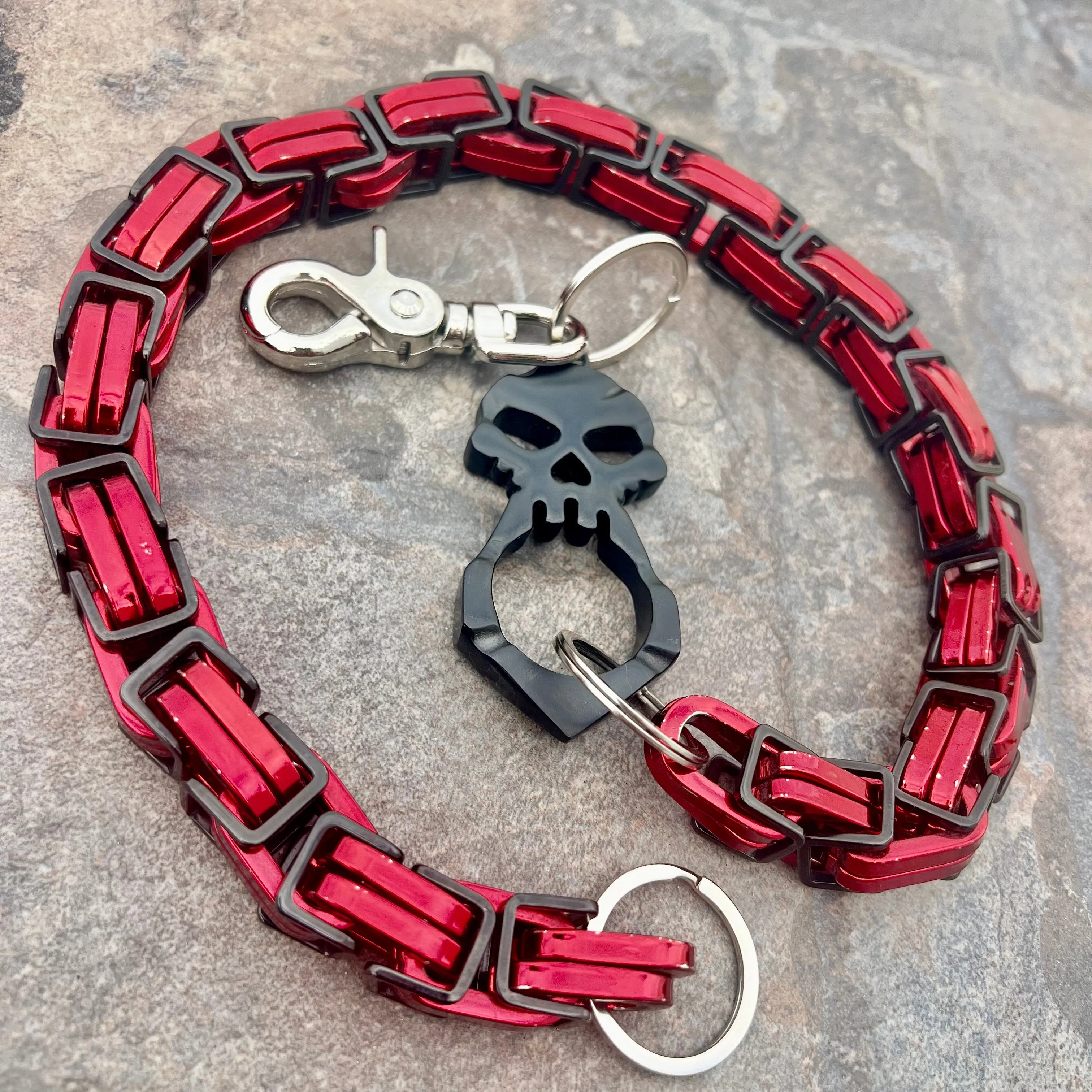 One Finger Ring Black Wallet Chain - Black & Red Daytona CVO - WC046CVO